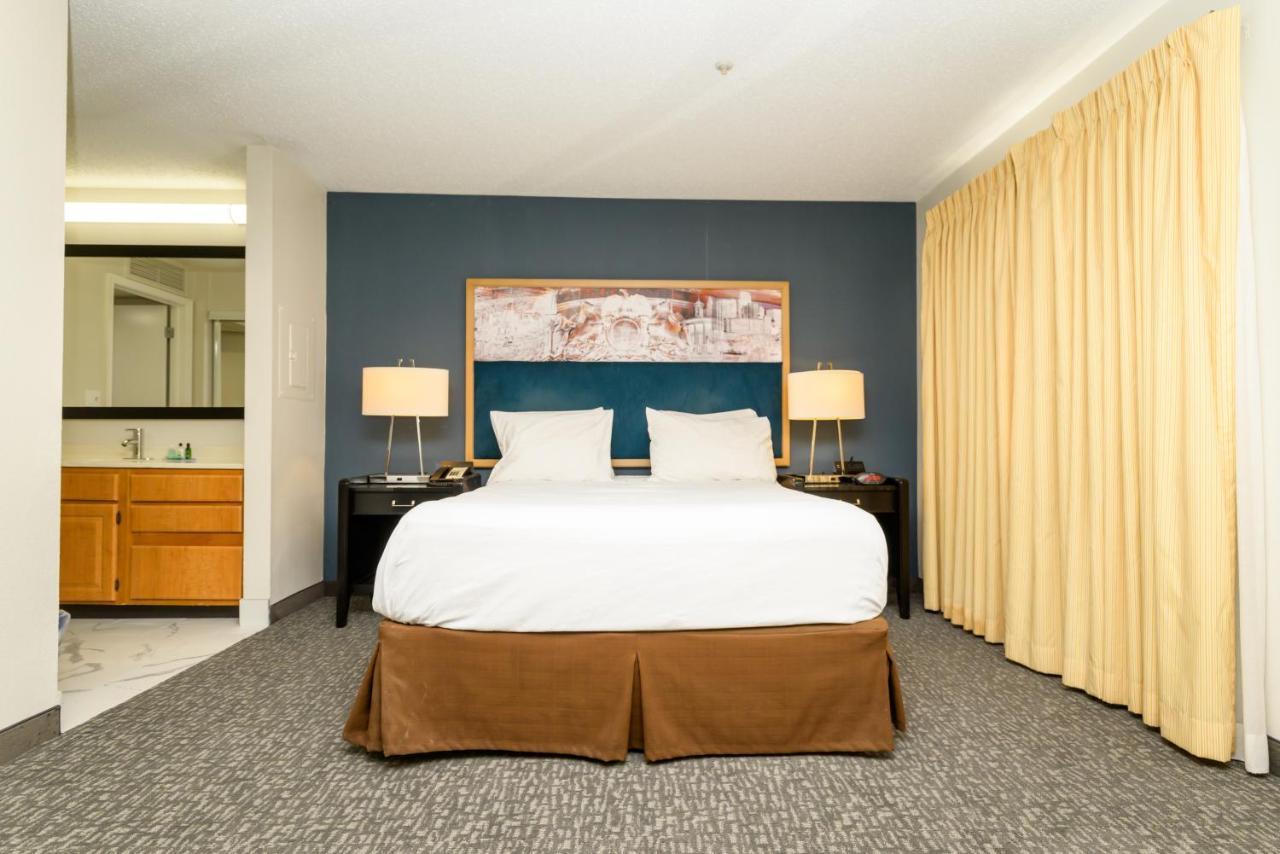 Philadelphia Suites At Airport - An Extended Stay Hotel Екстериор снимка